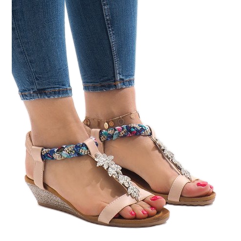 Ružičaste sandale na klin s elastikom B133-3 ružičasta raznobojna