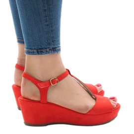 Sandale s crvenim klinom 6-309 crvena