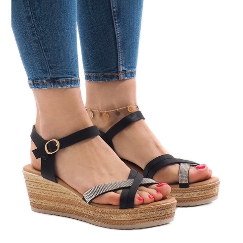 Crne sandale na platformi WS8816 crno