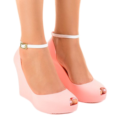 Ružičasta gumena melissa otkrivena KM06-9