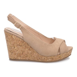 Bež sandale na klin iz staklenika