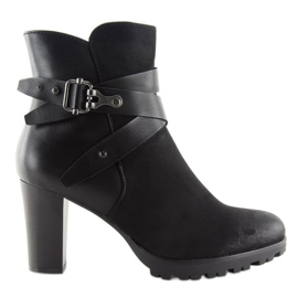 Crna 8287 Crne štikle