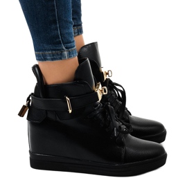 Crne tenisice na klin s kopčom H6600A crna