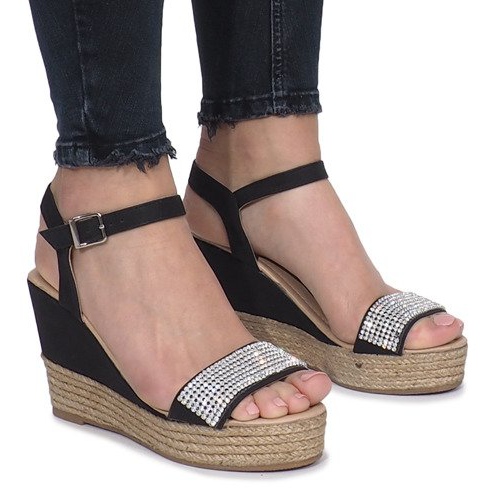 Crne sandale na nježnoj klinčastoj peti Diamond Shine crno