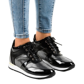 Crne tenisice s klinovima na vezanje S0054-1 crna