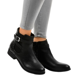 Crne ravne gležnjače s elastičnom trakom i šljokicama C298-1 crna