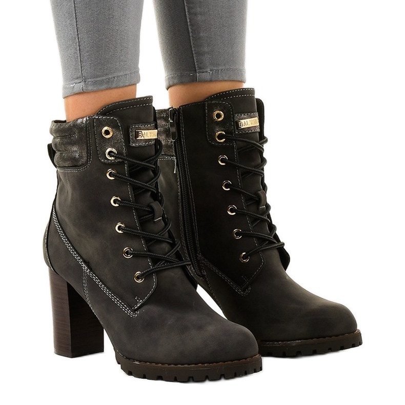 Sive čizme na stupu 878-GA siva