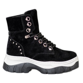 Seastar Traperi na platformi crna