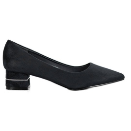 Goodin Pumpe s ukrasnim remenom crna