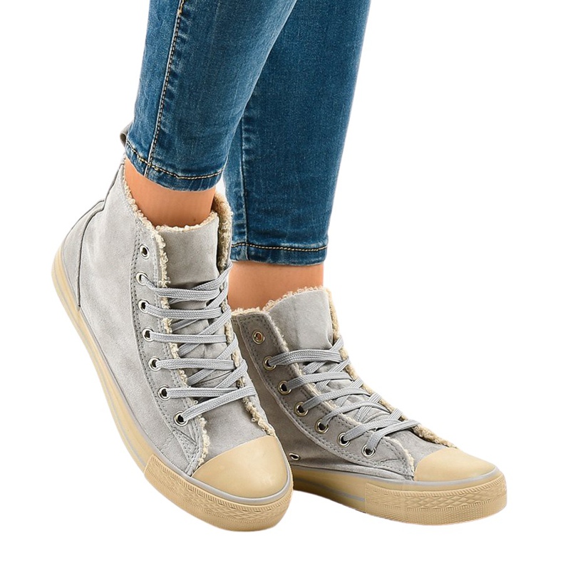 Sive izolirane tenisice T-040 siva