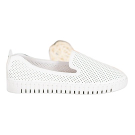 Goodin Bijeli Gospodari na platformi bijela