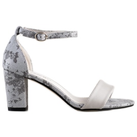 Goodin Elegantne sandale s čipkom siva
