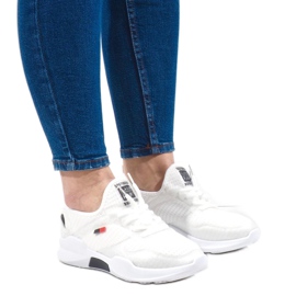 Bijele ženske sportske cipele SH801-9-D bijela