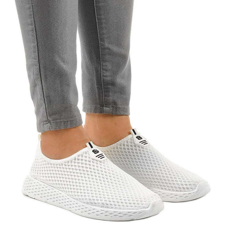 Bijele ženske sportske cipele SJ1890-3 bijela