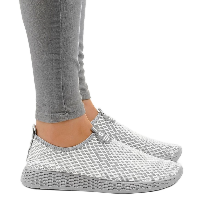 Sive ženske sportske cipele SJ1890-2 siva