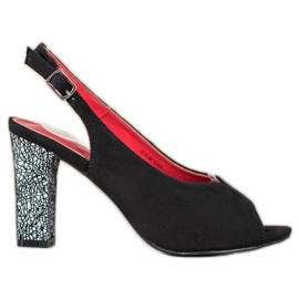 Goodin Sandale s ukrasnom petom crna