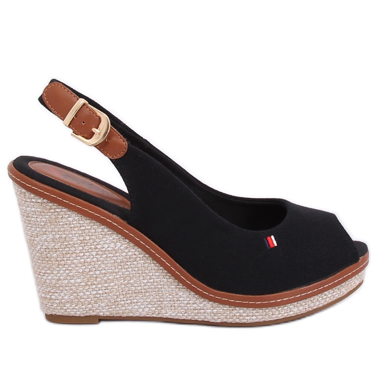 Crne sandale na klinastu petu R132P Crna crno