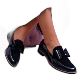 Maciejka Crne lakirane ženske cipele 04099-01 / 00-5 crna