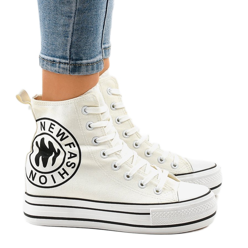 Bijele tenisice na klin W08 bijela