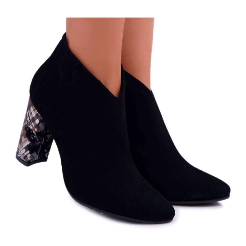 Crne elegantne čizme od antilopa na motki Laura Messi 2047 crno