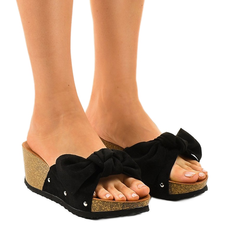 Crne sandale na klin 7862-KL crno