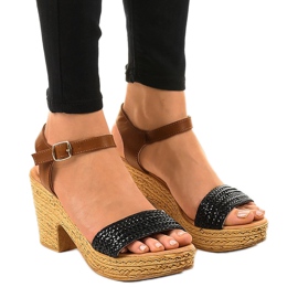 Crne sandale s visokim potpeticama 150-614 smeđa crna