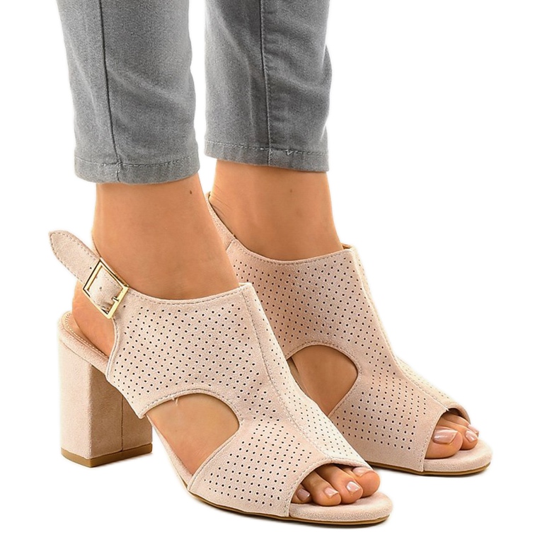 Bež otvorene sandale s krojem 99-33A