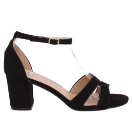 Crne sandale na nisku petu A3082 Crna