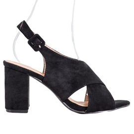 SHELOVET Udobne sandale na šanku crna