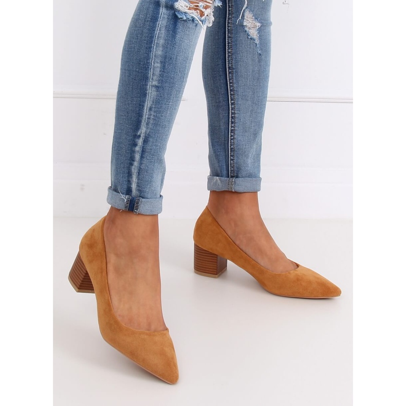 Pumpe na drvenoj peti deve CL75P Camel smeđa