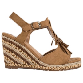 Small Swan Klinovi od antilopa s resama smeđa