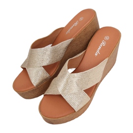 Papuče sa zlatnim klinom 10-235 Gold
