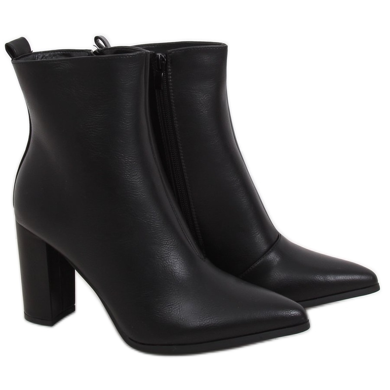 Klasična crna DA39P Crna štikla crno