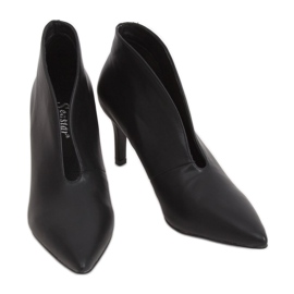 Crne cipele na crnoj igli NS126P Crna