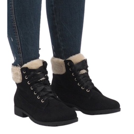 Crne izolirane čizme na vezanje C-7100 crna