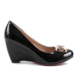 Crne pumpe s klinom s kopčom 0089-1 crna