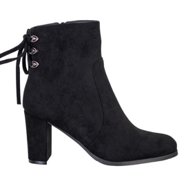 Vezane čizme na VINCEZA postu crna