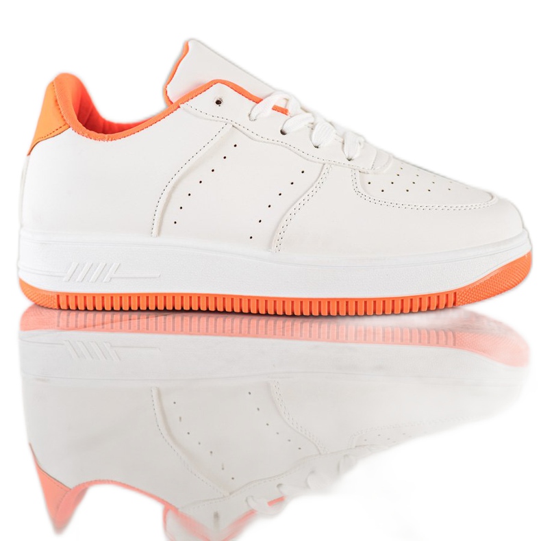 SHELOVET Tenisice na platformi bijela