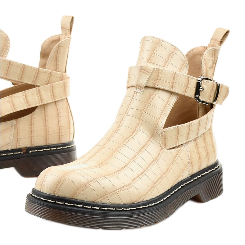 Bež čizme s kopčom Nillda