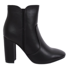 Crna 1436 Crne štikle