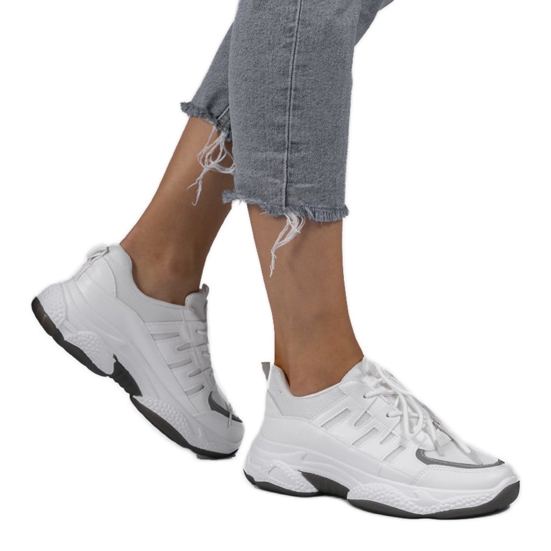 Modne bijele sportske cipele BH-001 bijela