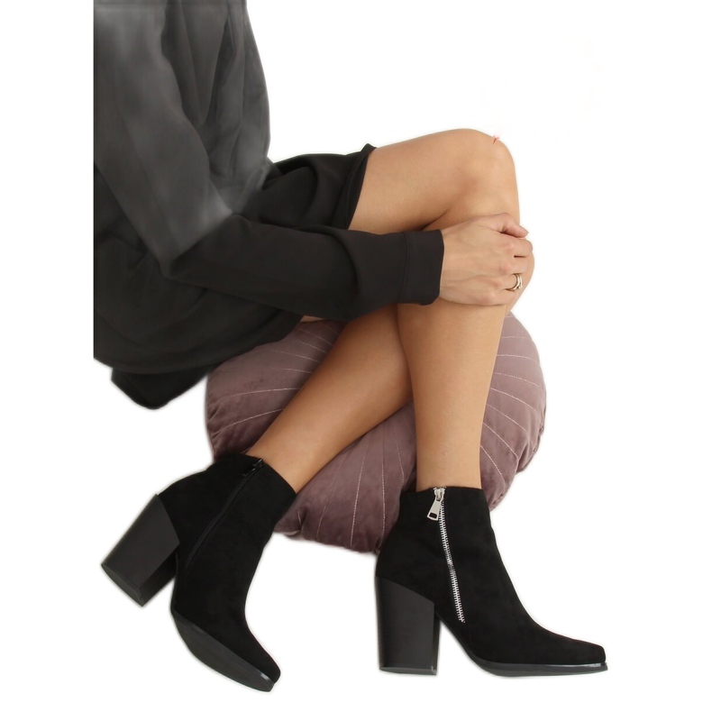 Crne čizme sa širokim potpeticama TX-1873 Crne crno