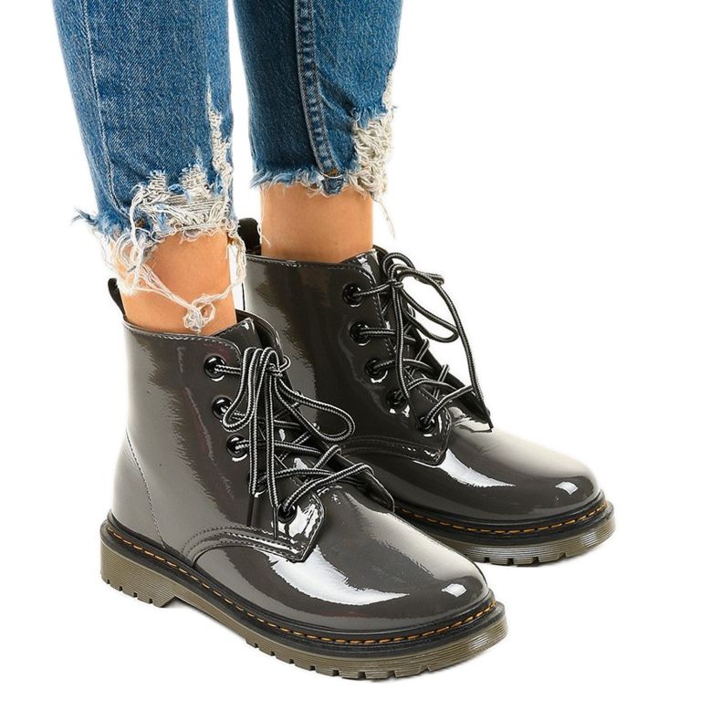 Sive čizme od lakirane kože TL143-7 siva