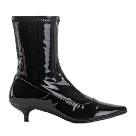 Crne lakirane štikle s Ragemour čarapom crna