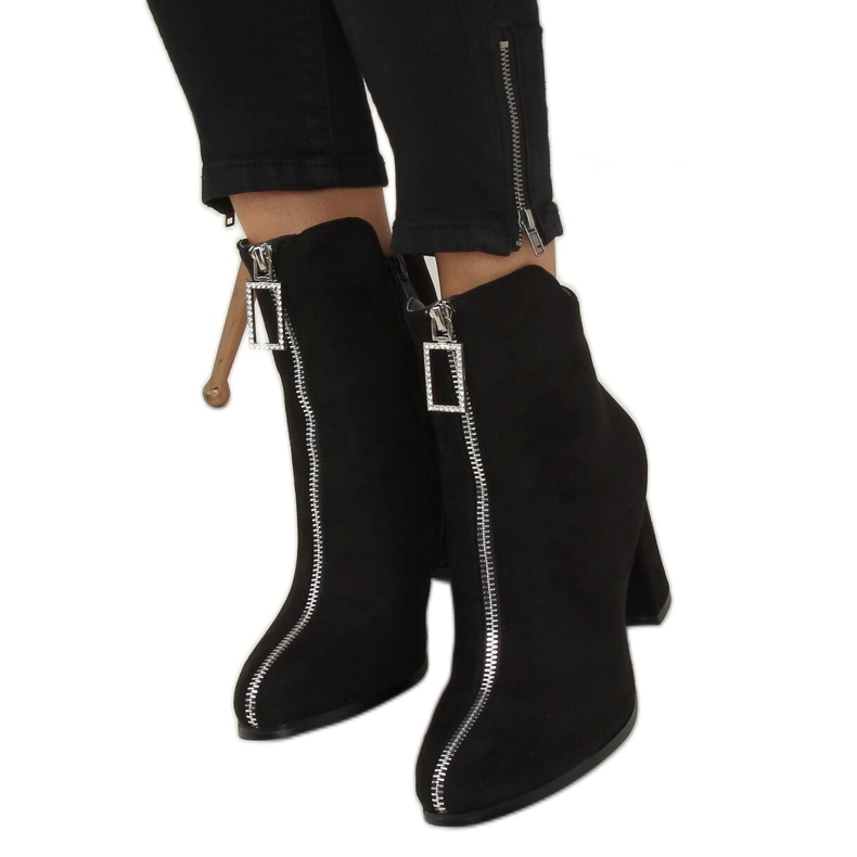 Crne čizme s visokim potpeticama 0-320 Crna crno