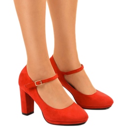 Crvene antilop pumpe na stupu Neridan crvena