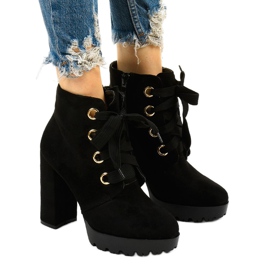 Crne gležnjače od Athlis eko-antilopa crna