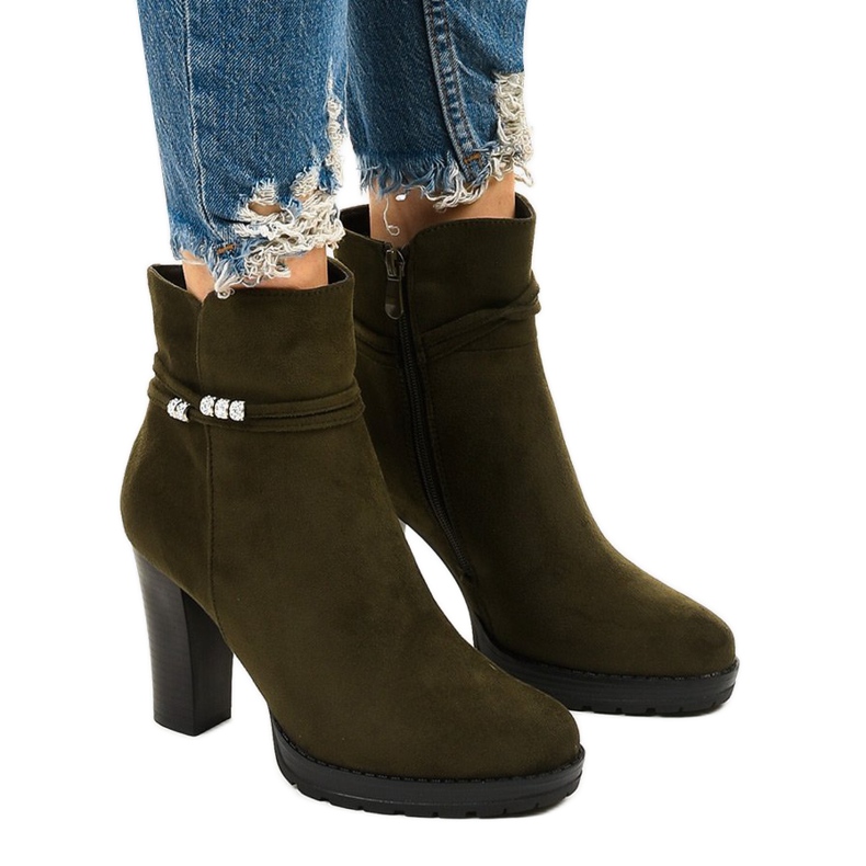 Zelene visoke čizme na stupu Vabella zelena