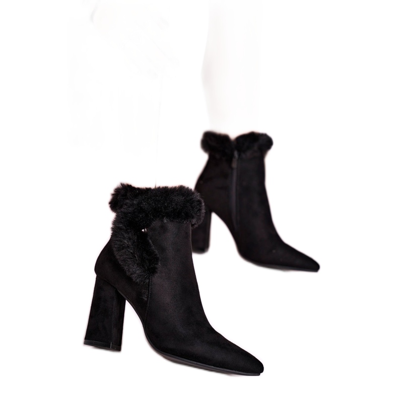 Čizme na petu s krznenom antilopom Crna Sophie crno