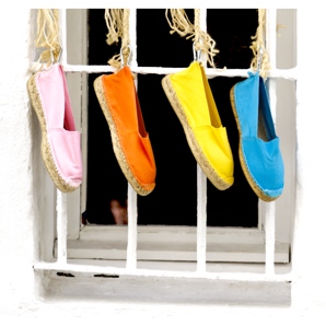 Provjerite kako nositi espadrile. S kojim stilovima se slažu espadrile?